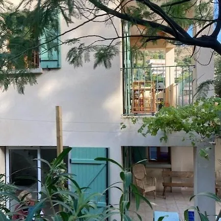 Bastidon, 5 People Near Beach, Sea View, Quiet Appartement Le Lavandou